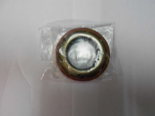 Uszczelniacz lewy półosi napędowej