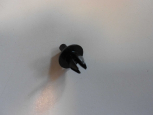 Nit montażowy nadkola