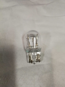 żarówka do jazdy dziennej w21/5w