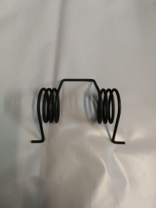 Sprężyna pedału sprzęgła Opel Insignia