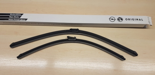 Pióra wycieraczek szyby przedniej Opel Meriva b