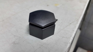 Korek zaślepiający nakrętki koła Opel Insignia