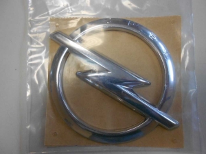 Emblemat Opel tylnej klapy bagażnika Opel Zafira B 
