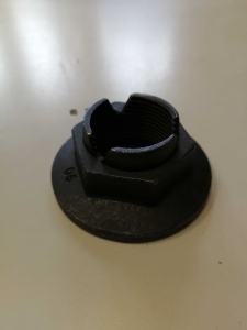 Nakrętka piasty M24