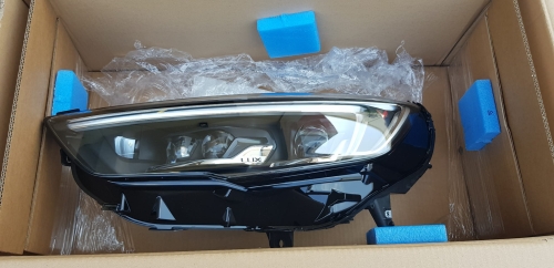 reflektor led intellilux opel Insignia B lewy