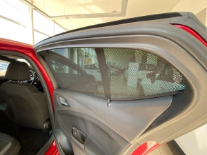 oryginalne osłonki przeciwsłoneczne Opel Astra J sedan